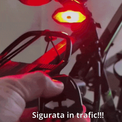 Semnalizare LED pentru Bicicletă cu Telecomandă și Claxon